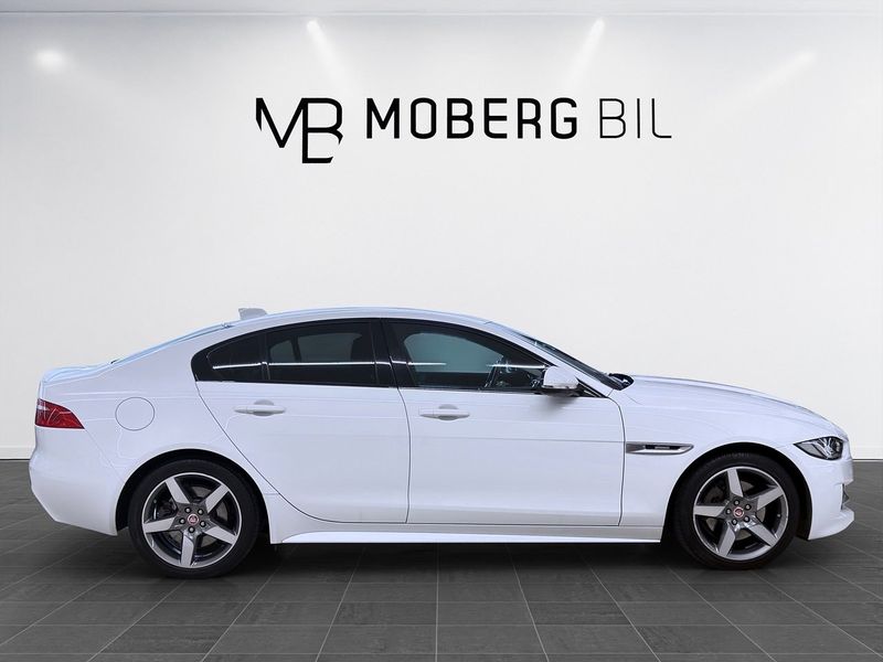 Jaguar XE bild 4