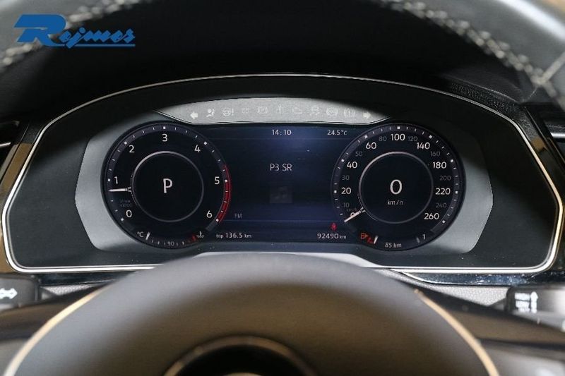 Volkswagen Passat bild 11