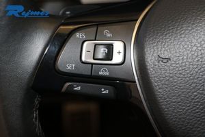 Volkswagen Passat bild 9
