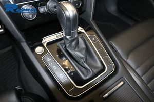 Volkswagen Passat bild 13