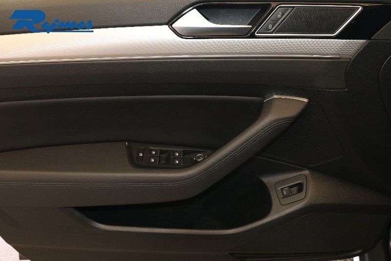 Volkswagen Passat bild 15