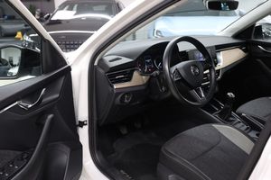 Skoda Scala bild 16