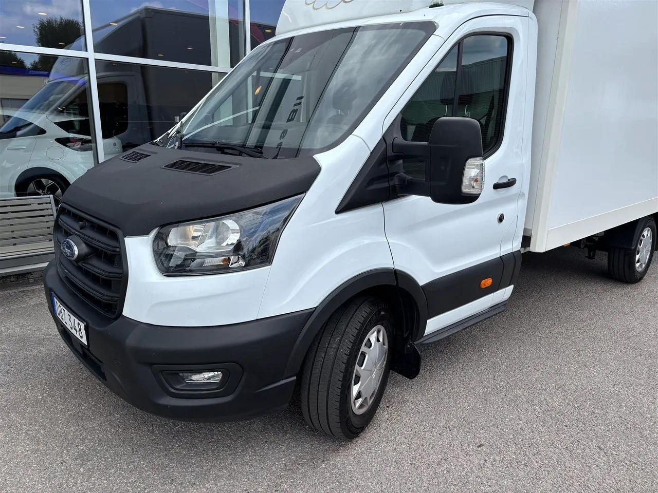 Vehicle image 19