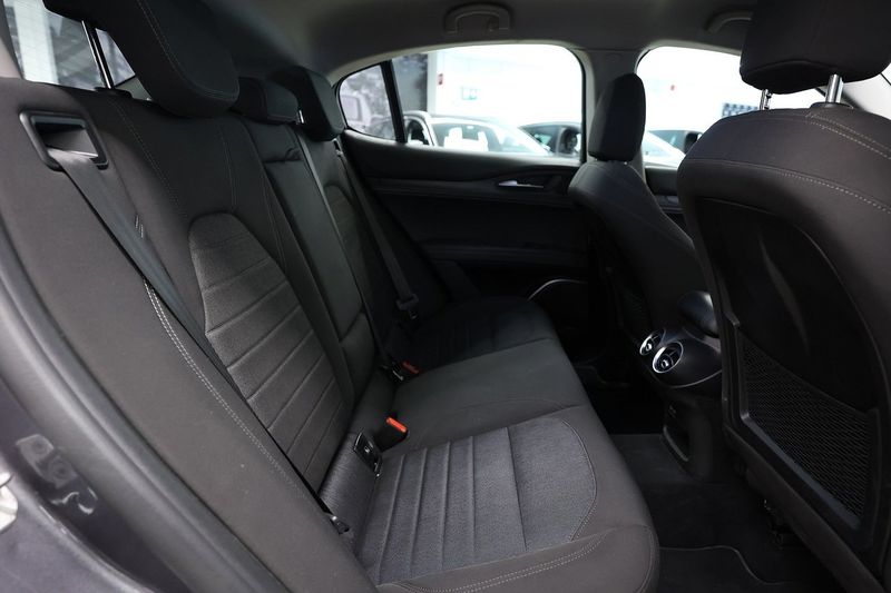 Alfa Romeo Stelvio bild 11