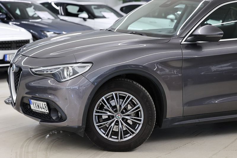 Alfa Romeo Stelvio bild 4