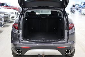 Alfa Romeo Stelvio bild 9