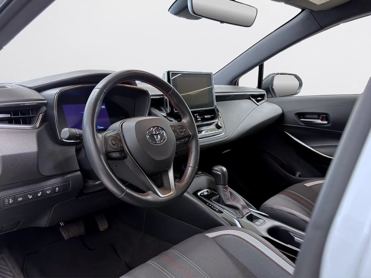 Vehicle image 8