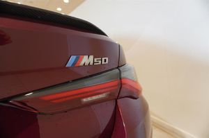 BMW i4 bild 8