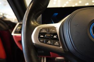 BMW i4 bild 23