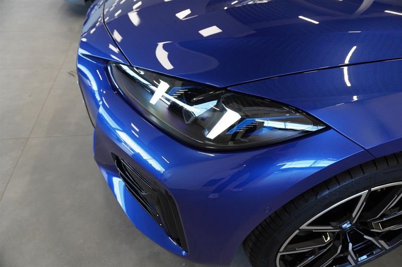 BMW i4 bild 8