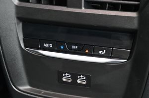 BMW i4 bild 16