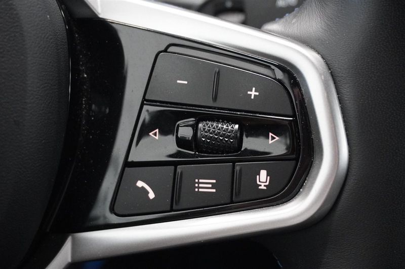 BMW i4 bild 10