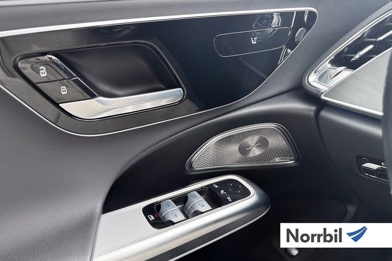 Mercedes E300 bild 18