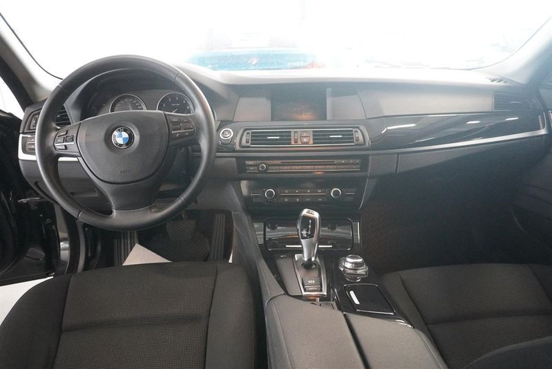BMW 523 bild 8