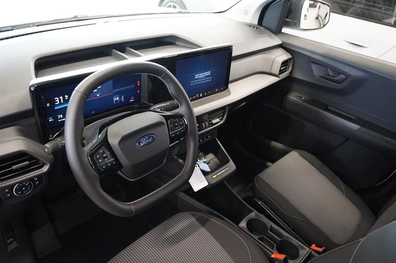 Ford Transit Courier bild 2