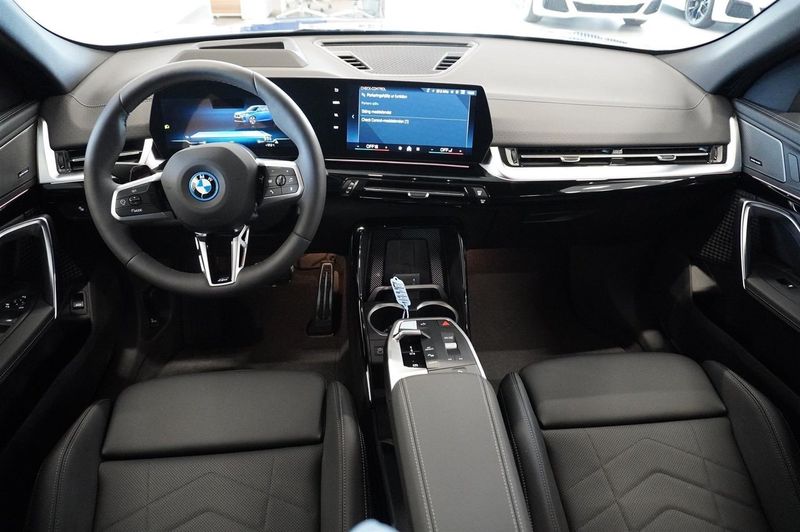 BMW iX2 bild 2