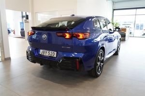 BMW iX2 bild 6