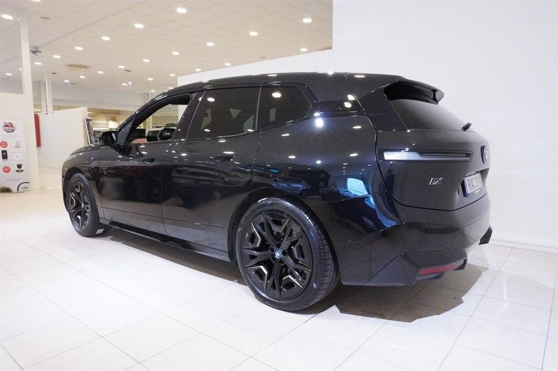 BMW iX bild 5