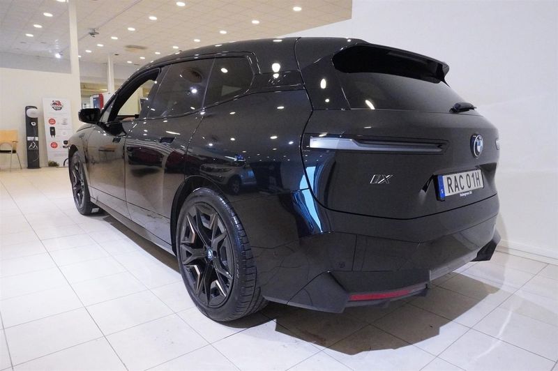 BMW iX bild 6