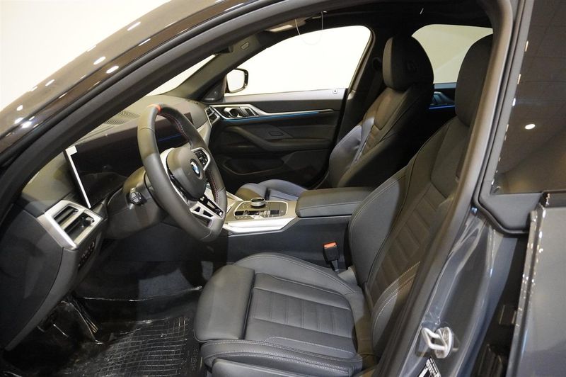 BMW i4 bild 11