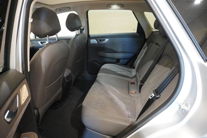 MG S6 EV bild 10