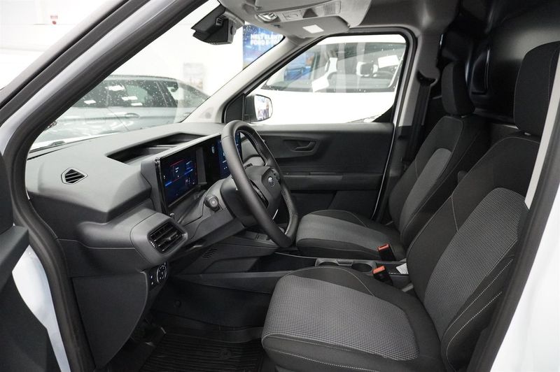 Ford Transit Courier bild 11