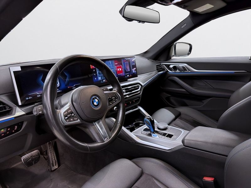 BMW i4 bild 16