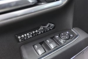 Chevrolet Silverado bild 15