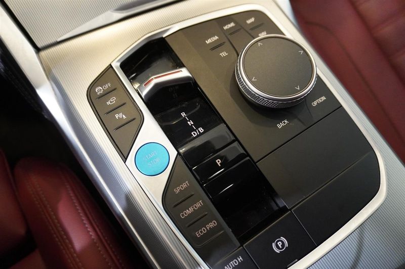 BMW i4 bild 13