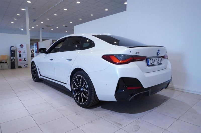 BMW i4 bild 7