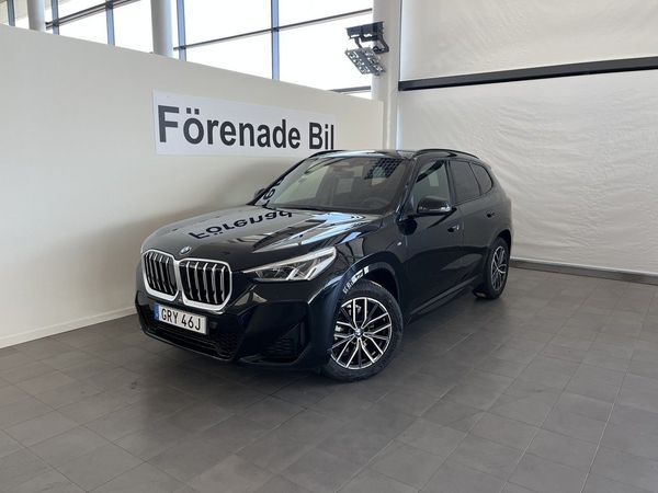 BMW X1 sDrive18i M Sport Drag Rattvärme Sportstol Park Assist - 2025