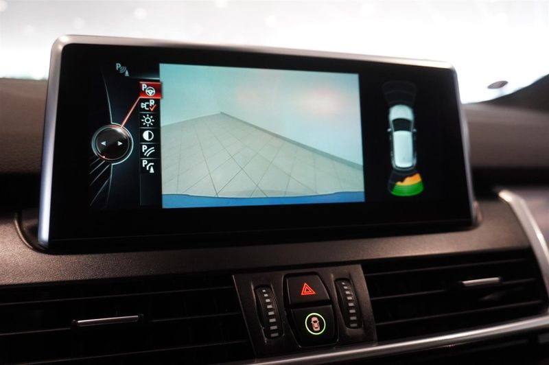 BMW 225 bild 11