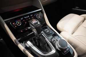 BMW 225 bild 7