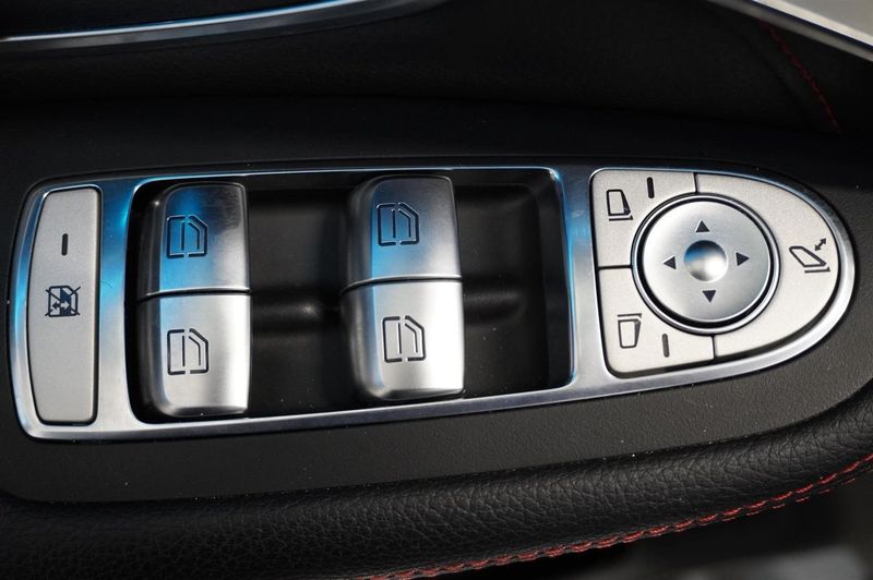Mercedes GLC43 AMG bild 11