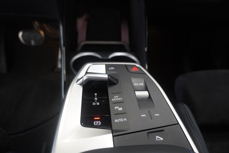 BMW iX2 bild 11