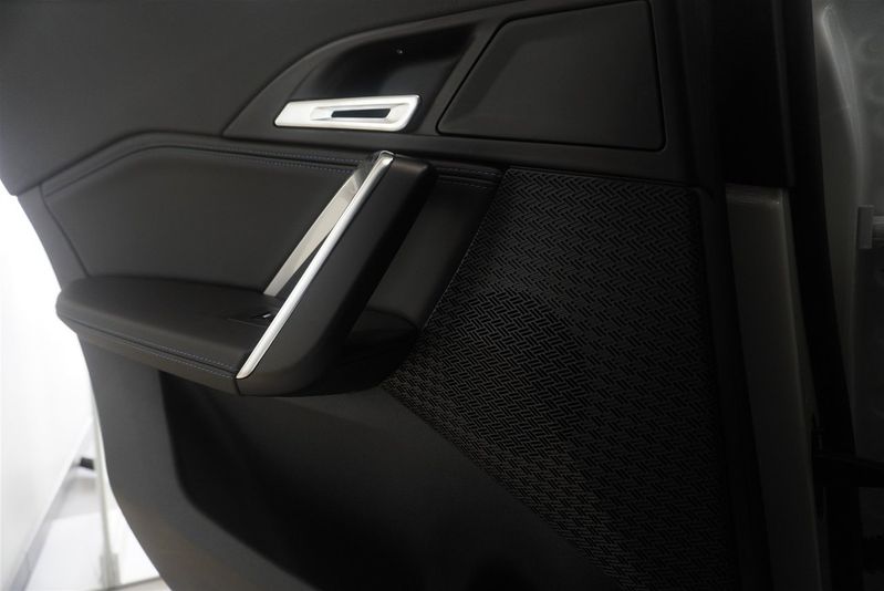 BMW iX2 bild 9