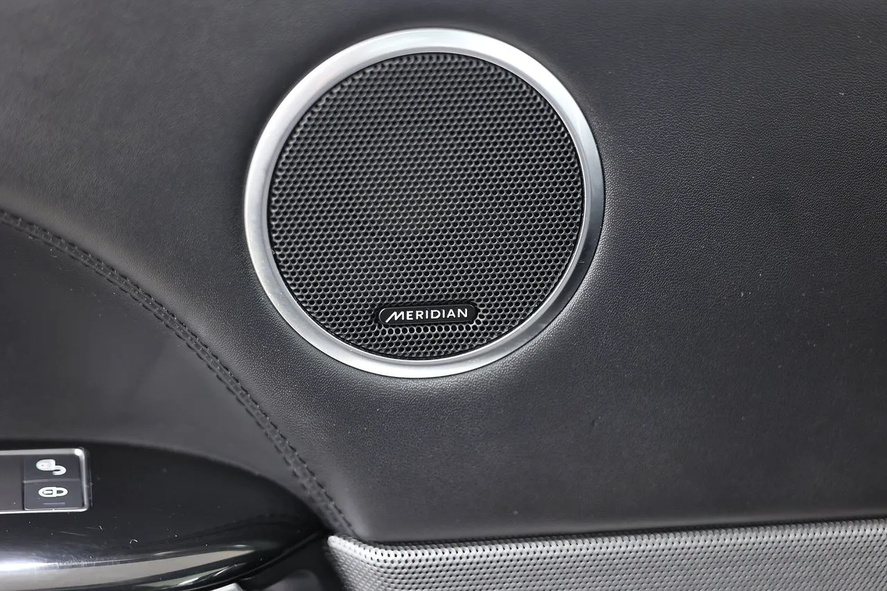 Vehicle image 20