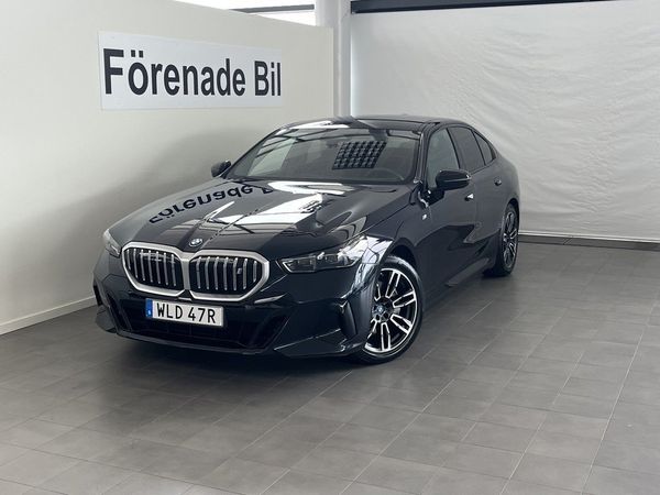 BMW i5 eDrive40 Sedan M Sport Drag Rattvärme Drive/Park Assist - 2024