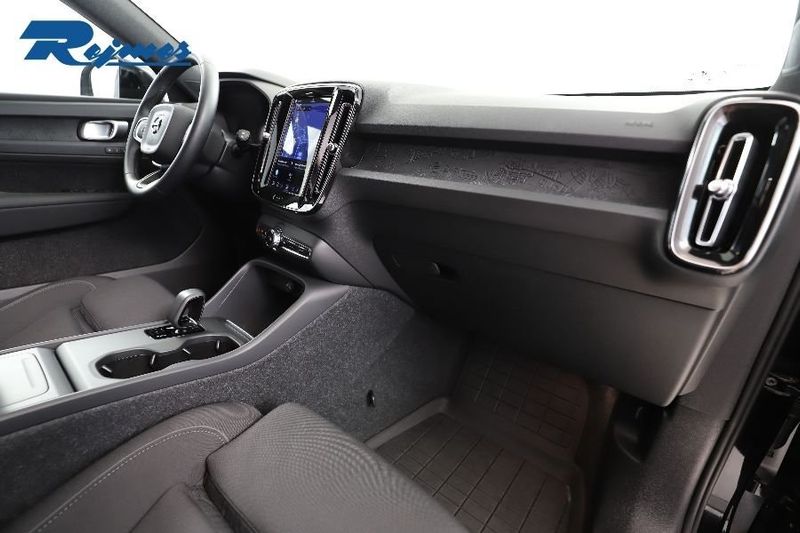 Volvo EX40 bild 5