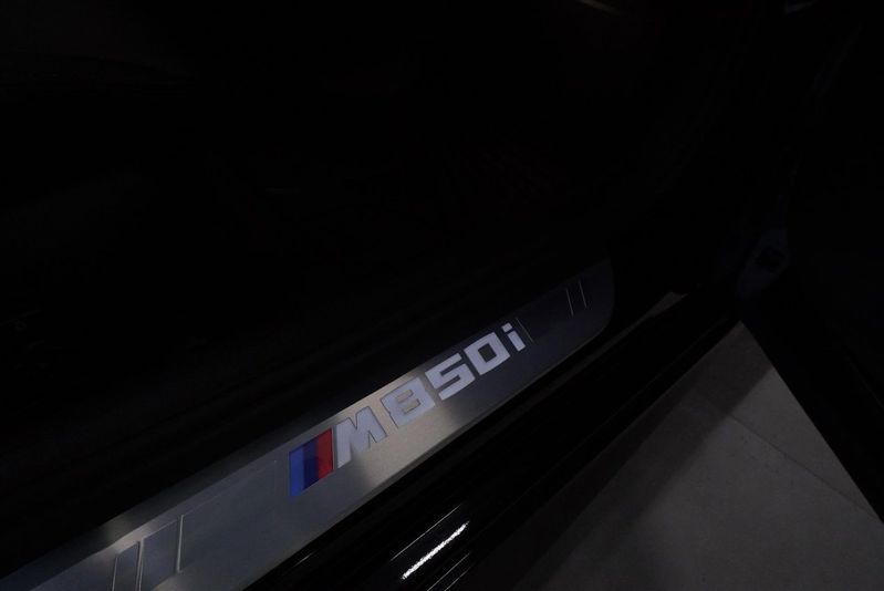 BMW M850 bild 8