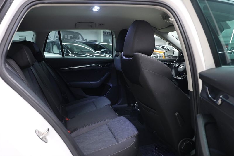 Skoda Octavia bild 12