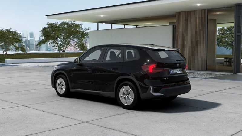 BMW iX1 bild 2