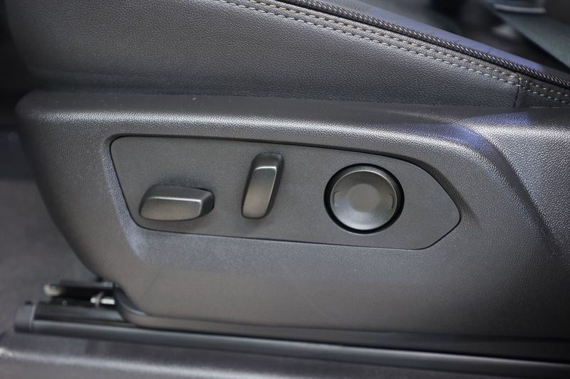 Chevrolet Silverado bild 19