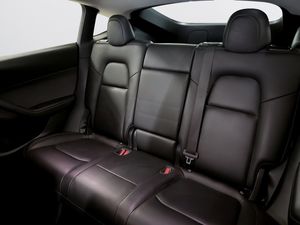 Tesla Model Y bild 11