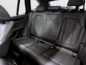 BMW iX3 bild 12