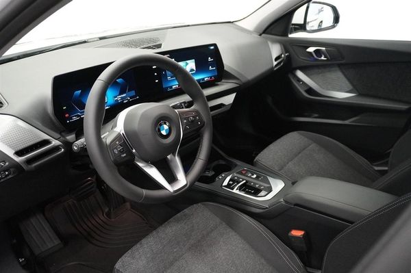 BMW 120 Aut M Sport 18 Navi Rattvärme | Ränta 3,95% - 2025