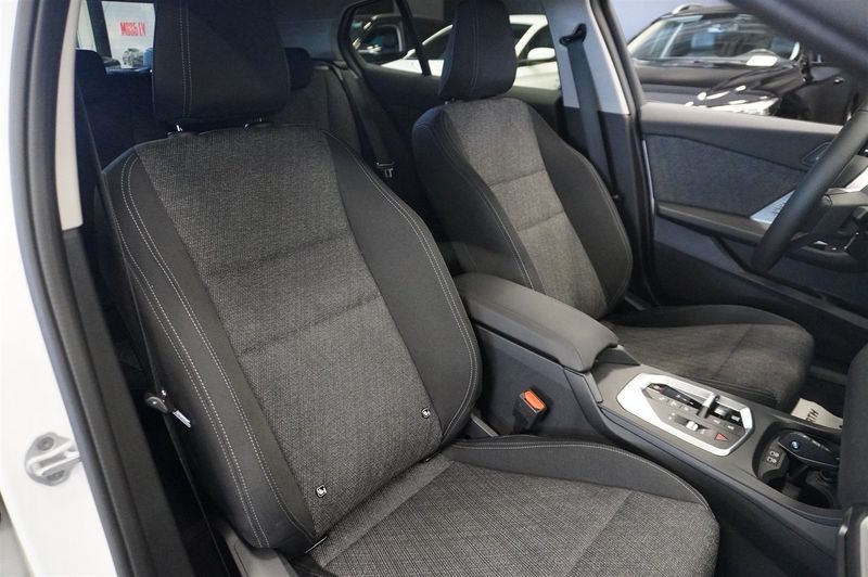 BMW 120 bild 15