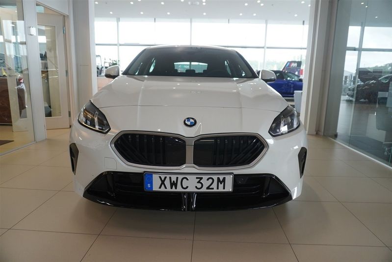 BMW 120 bild 16