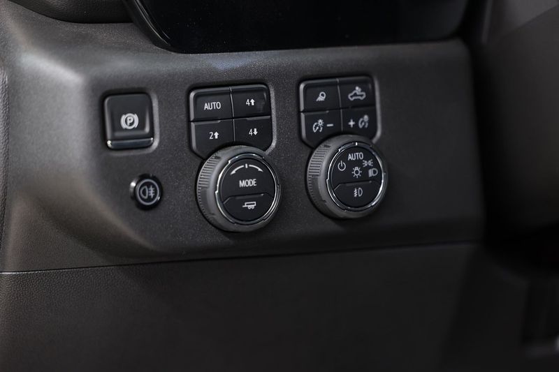 Chevrolet Silverado bild 23