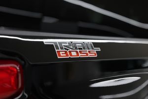 Chevrolet Silverado bild 12